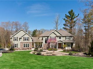 12070 Quartermane Cir, Chardon, OH 44024