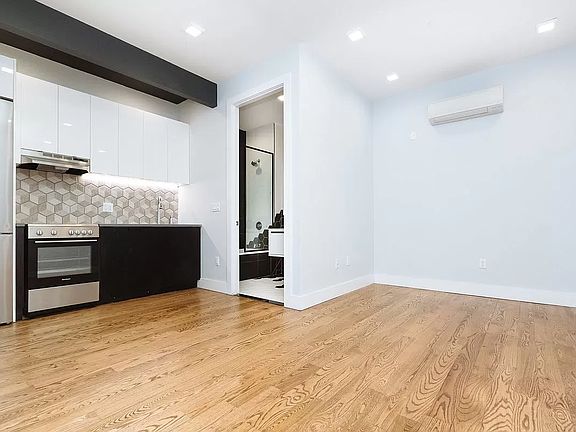 2nd image of 2717 Snyder Ave APT 3L