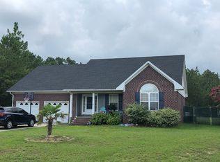 5632 Shady Pine Ct, Hope Mills, NC 28348