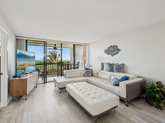 3rd image of 9900 S Ocean Drive #102