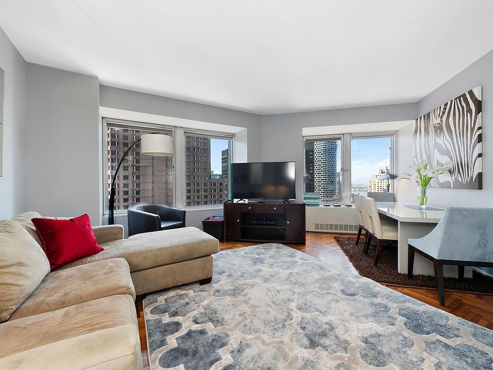 1st image of 150 W 56th St APT 3710