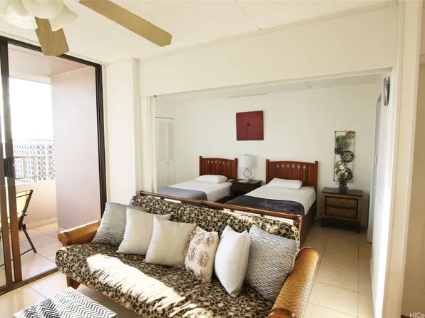 2240 Kuhio Ave APT 2011, Honolulu, HI 96815