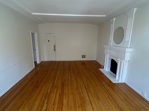 3rd image of 347 1/2 S Cochran Ave #347-1/2