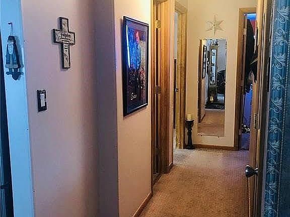 3rd image of 6886 Hearthstone Ln