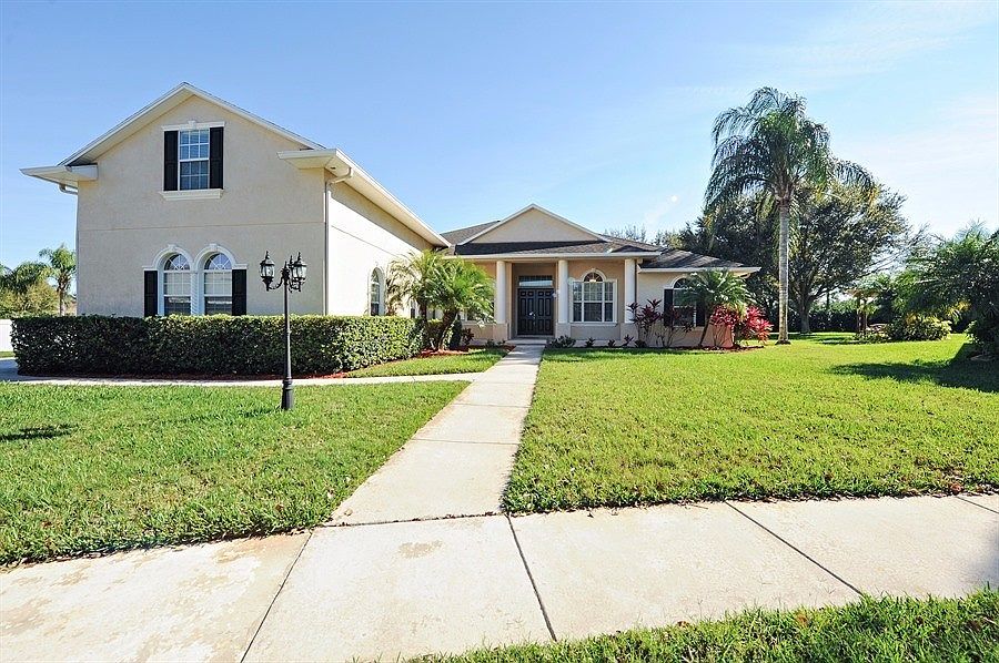 1st image of 507 Planters Wood Ct