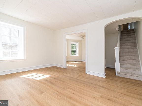 4th image of 251 Washington Ln