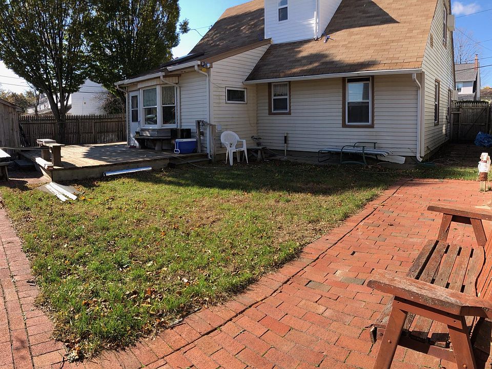 2nd image of 15 N Pershing Ave