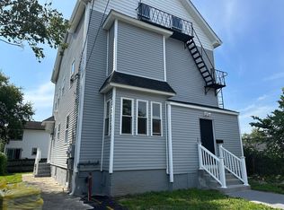 6 Stockwell St #1, Providence, RI 02909