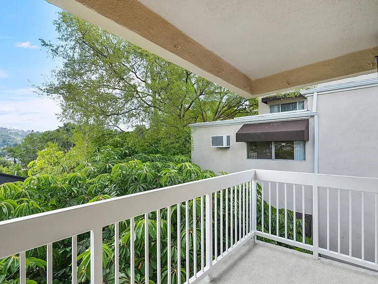 2266 Cazador Dr #17 — Photo 20