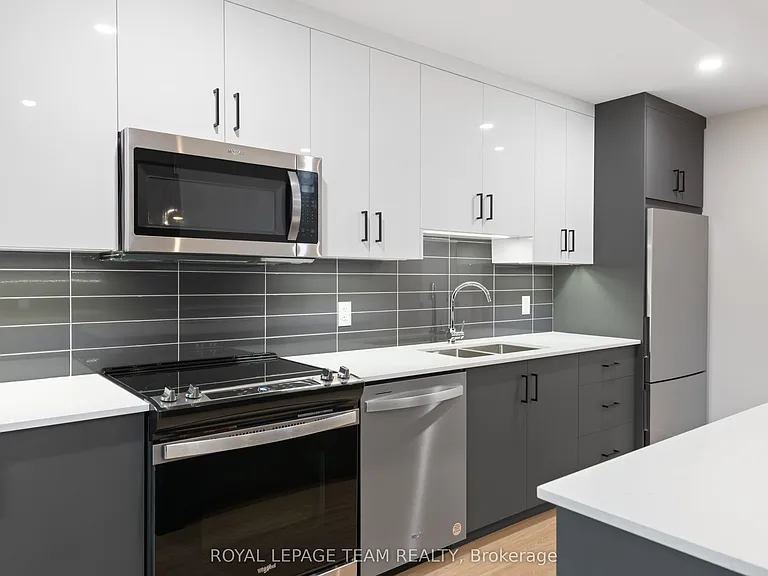 49 Grosvenor Ave #3 — Photo 19