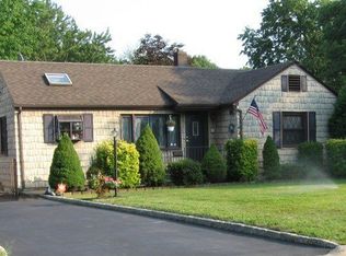 43 W Hill Rd, Colonia, NJ 07067