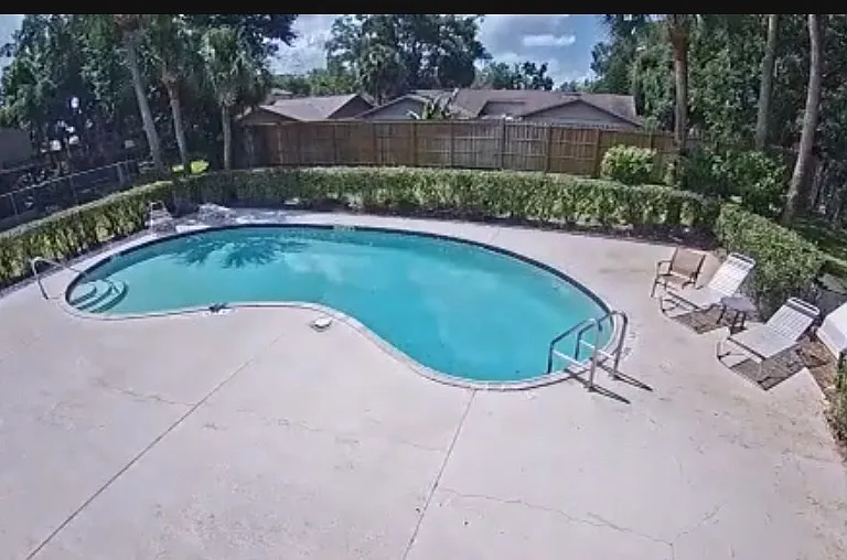 6248 Peregrine Ct — Photo 32