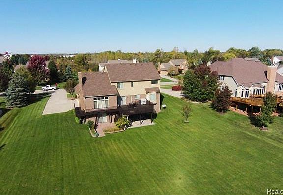 4th image of 12393 Howland Park Dr