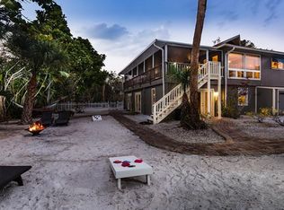 110 Curlew St, Fort Myers Beach, FL 33931