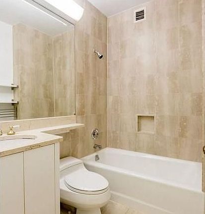 5th image of 200 E 69th St APT 6G