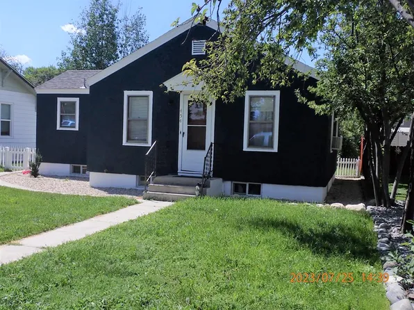 454 N Bernard St, Powell, WY 82435