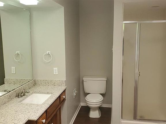 2nd image of 317 Doral Pl