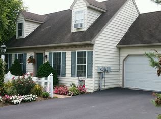 66 Millstone Dr, Ephrata, PA 17522