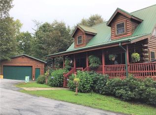 536 Sweetbriar Rd S, Lake Lure, NC 28746