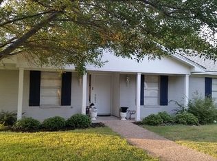 8541 Green Branch Dr, Woodway, TX 76712