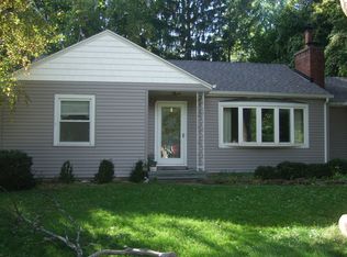 1035 Robb St, East Lansing, MI 48823