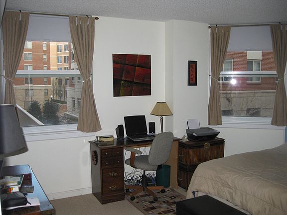 5th image of 880 N Pollard St APT 327