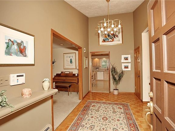 5th image of 5 Sonia Ct