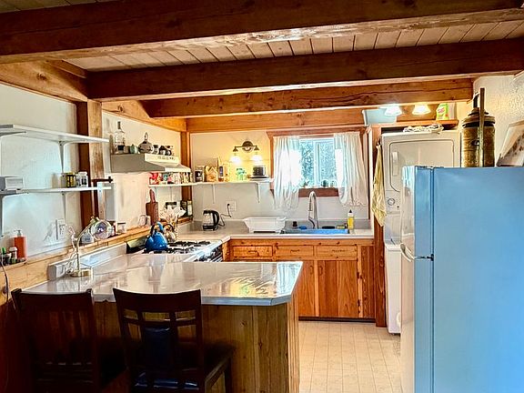 5th image of 37909 Hall Rd