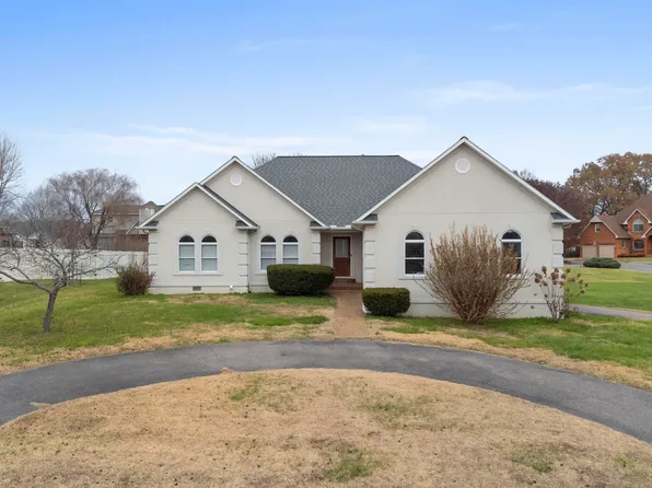 2114 Country Rd, Murray, KY 42071