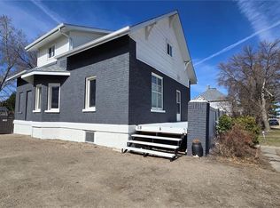 112 1st AVENUE, Vibank, SK S0G 4Y0