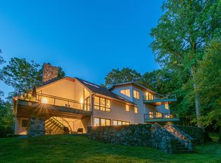 28 Lewis Rd, Irvington, NY 10533