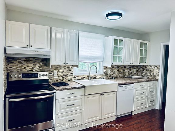 5th image of 1374 Charles Dr #2B