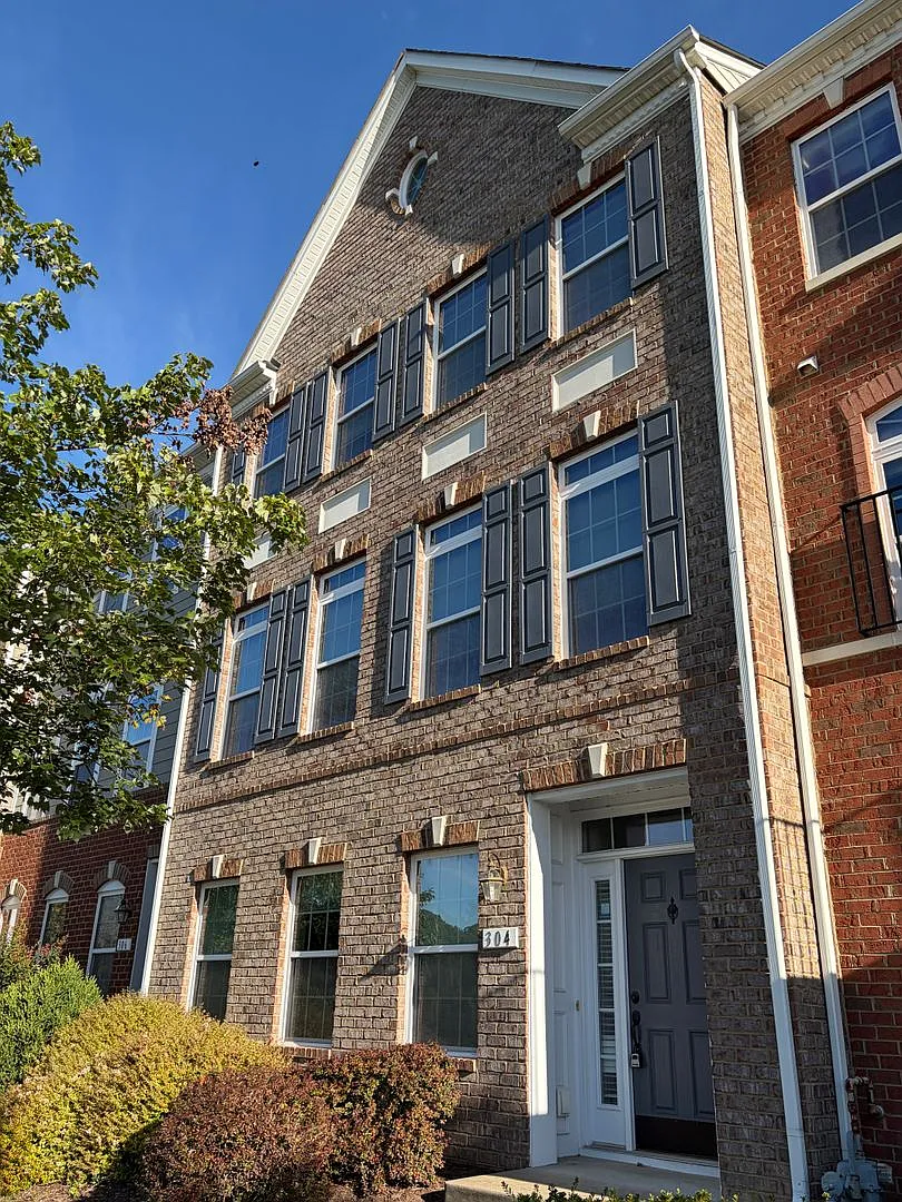 Lakefront Townhome with 2-Car Garage in Short Pump! — Photo 2