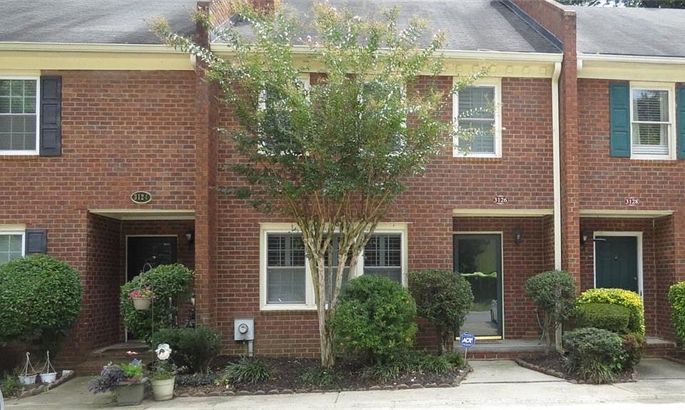 1st image of 3126 Corner Oak Dr