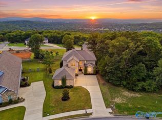 2807 Talon Cir, Huntsville, AL 35811