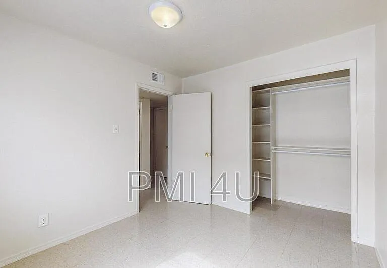 233 Tennessee St NE #D — Photo 20