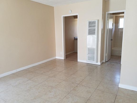 5th image of 16433 Woodruff Ave APT 9