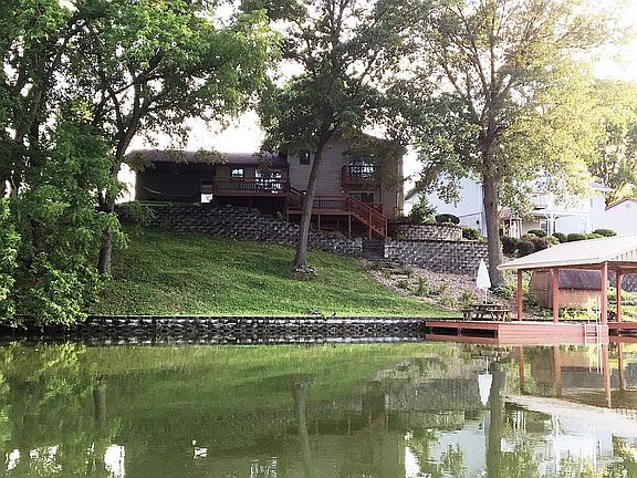 2nd image of 860 Newport Bay Dr