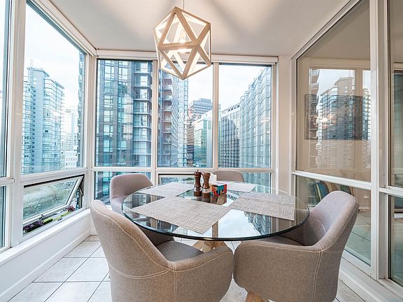 5th image of 1166 Melville St #903
