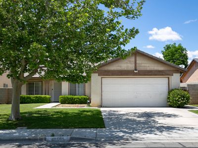 45451 Pickford Ave, Lancaster, CA, 93534