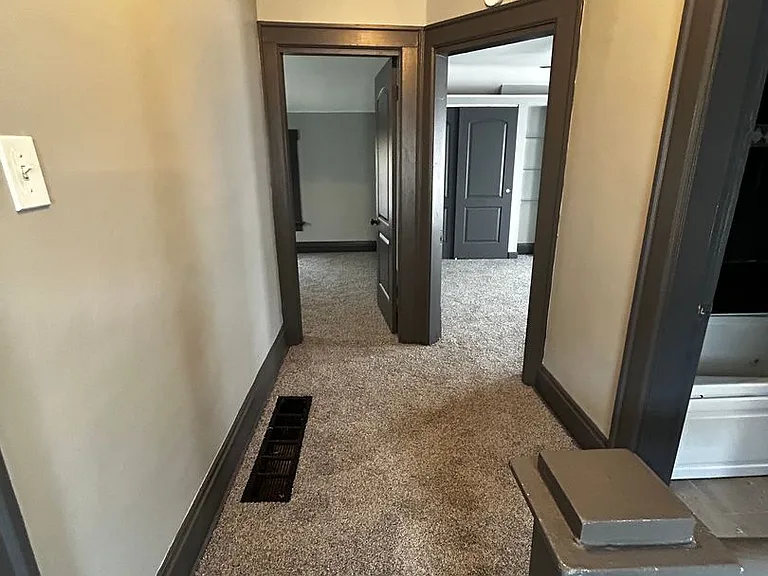 315 Parkwood Ave — Photo 13