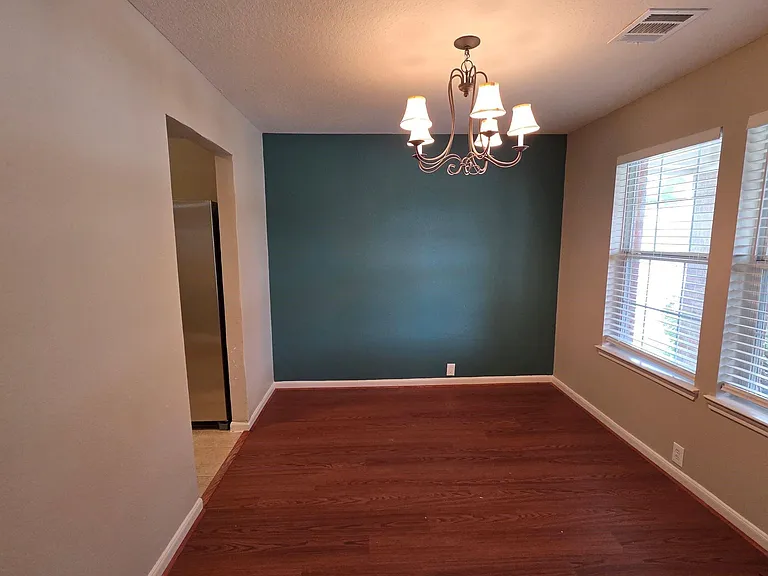 4702 Pin Oak Creek Ln — Photo 6