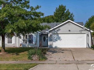 2933 Fenwick Rd, Lawrence, KS 66046