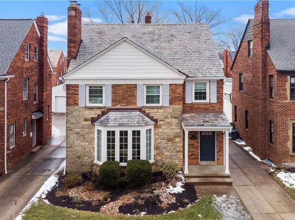 2463 Fenwick Rd, University Heights, OH 44118