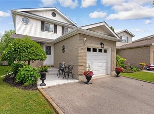 351 Northview Heights Pl, Cambridge, ON N1R 8J1