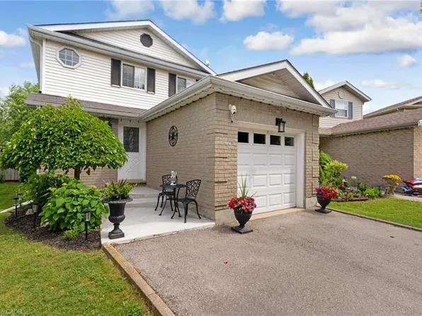 351 Northview Heights Pl, Cambridge, ON N1R 8J1