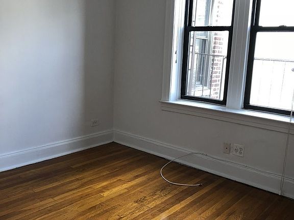 2nd image of 2505 41st St APT B1