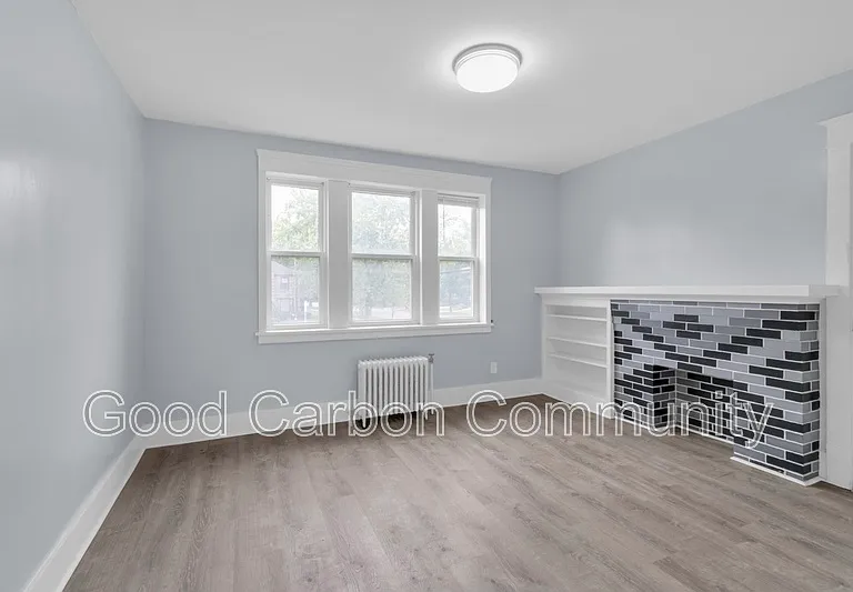 2809 Main St #2 — Photo 1