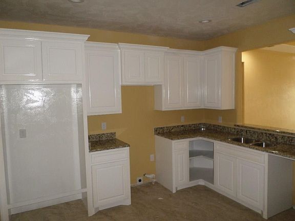 5th image of 4021 S Denley Dr