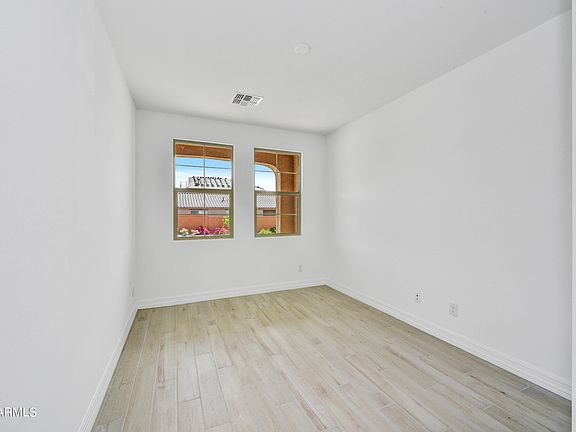 2nd image of 11810 S 173rd Lane